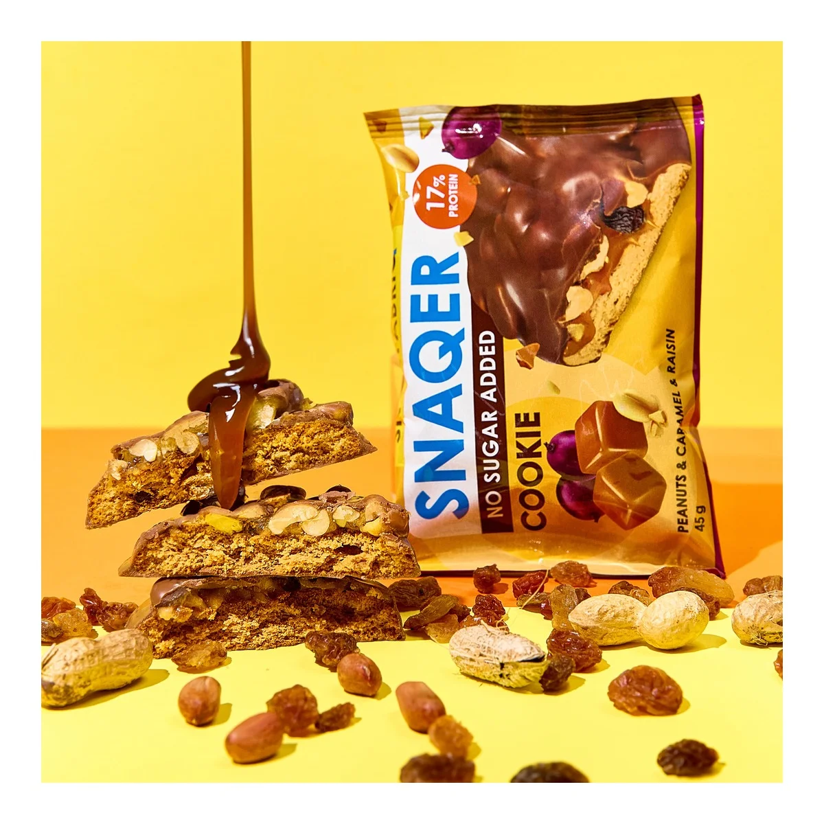 Печенье глазированное SNAQ FABRIQ 45г (Арахис, Изюм и Карамель)